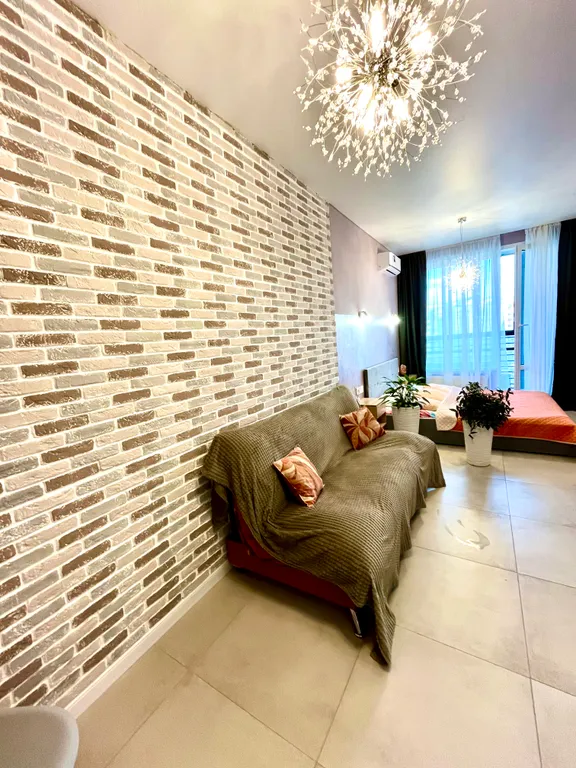 Новая студия у парка Дельфин