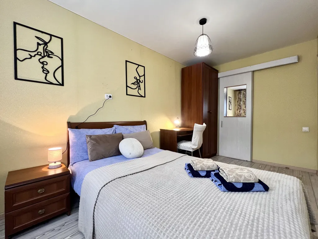 Квартира Апарты 51 в центре Морошка на полярных  зорях, 33/3 — Мурманск