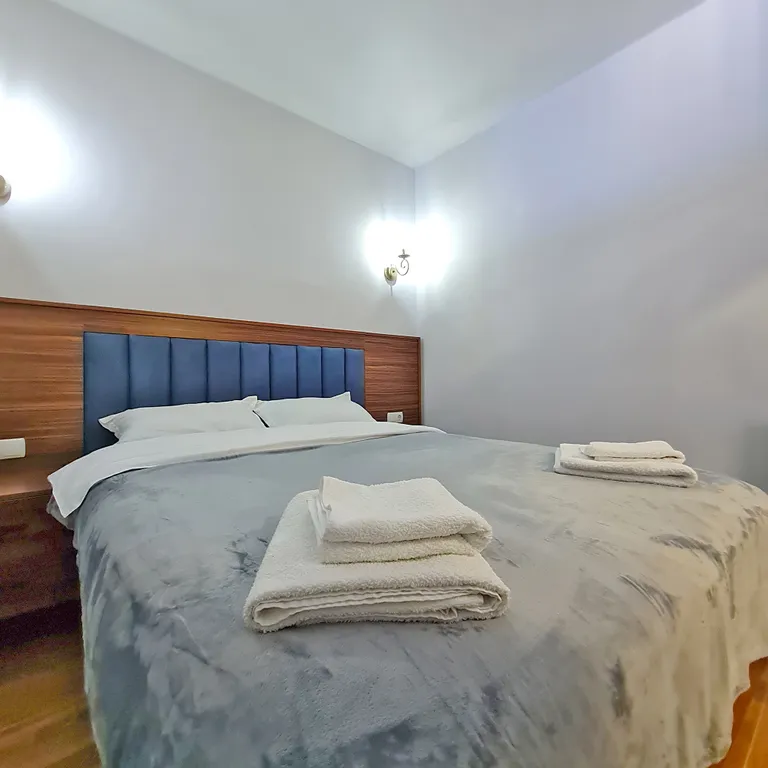 Семейные апартаменты 5, 2 спальни, салон, кухня, вид на море и горы