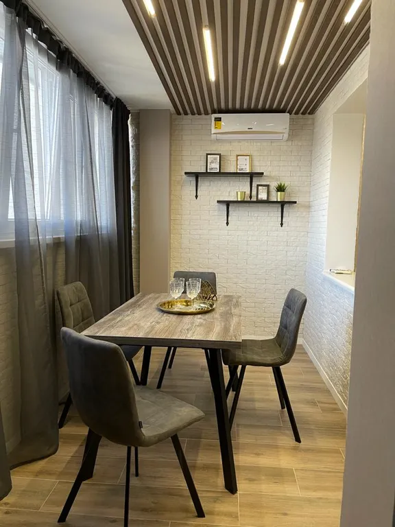 3-комнатная квартира в центре с видом на море и горы