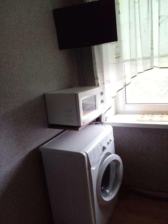 Сдаётся уютная квартира возле моря и леса. Рядом госпиталь.