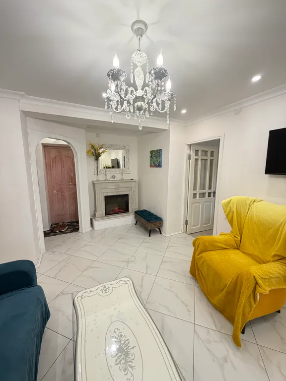 Двухкомнатная квартира в районе жд вокзала