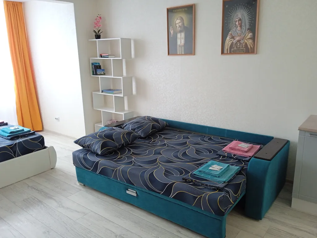 Просторная студия рядом с монастырем в новом доме