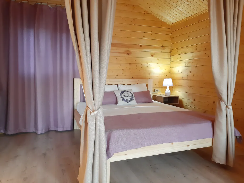 Коттедж 1-комнатный Дом — Кучугуры