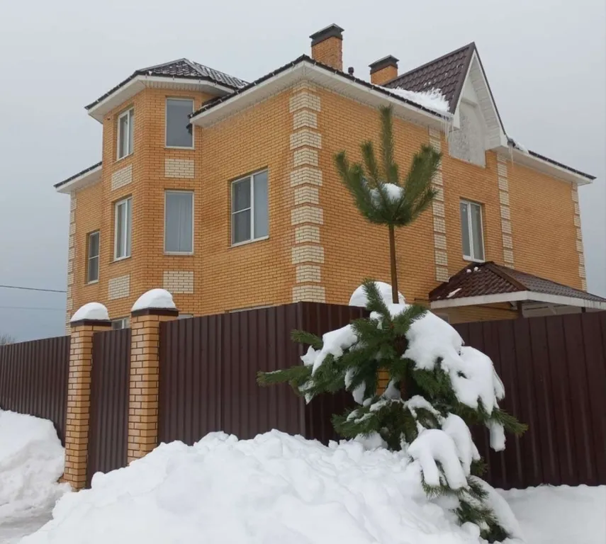 Коттедж Уютный и просторный дом не далеко от Москвы — Холуденево