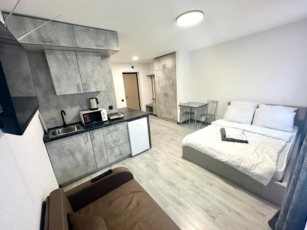 Отличная студия, район Нефтегаз