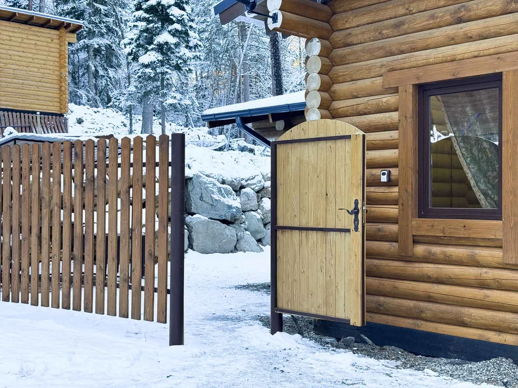 Жилой дом из сруба