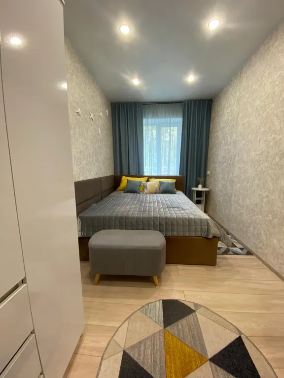 Двухкомнатная квартира на пл. Театральной