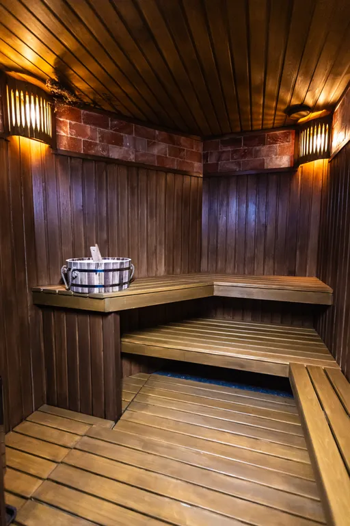 Просторный светлый дом с баней и фурако