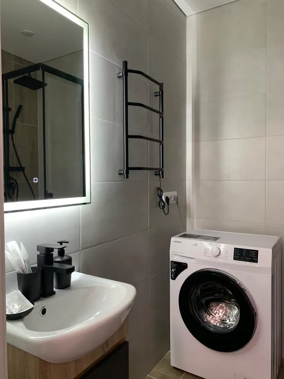 Ассорти, двухкомнатные апартаменты комфорт класса с удобствами