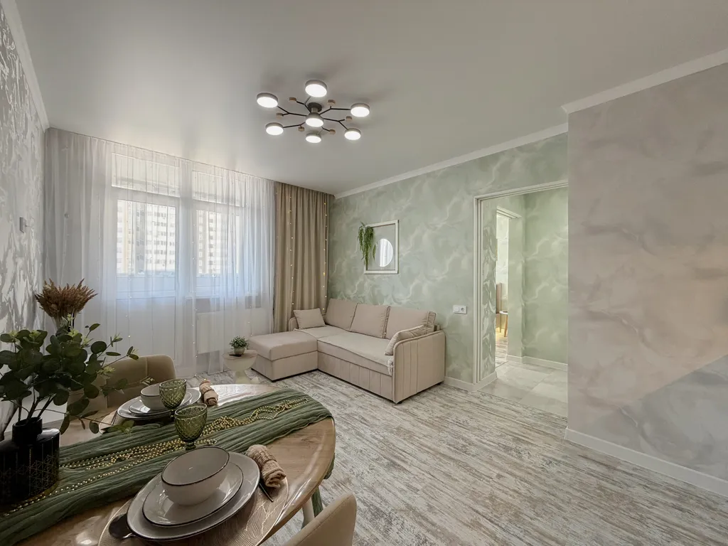 Зеленая квартира на Уральской в ЖК Дубки