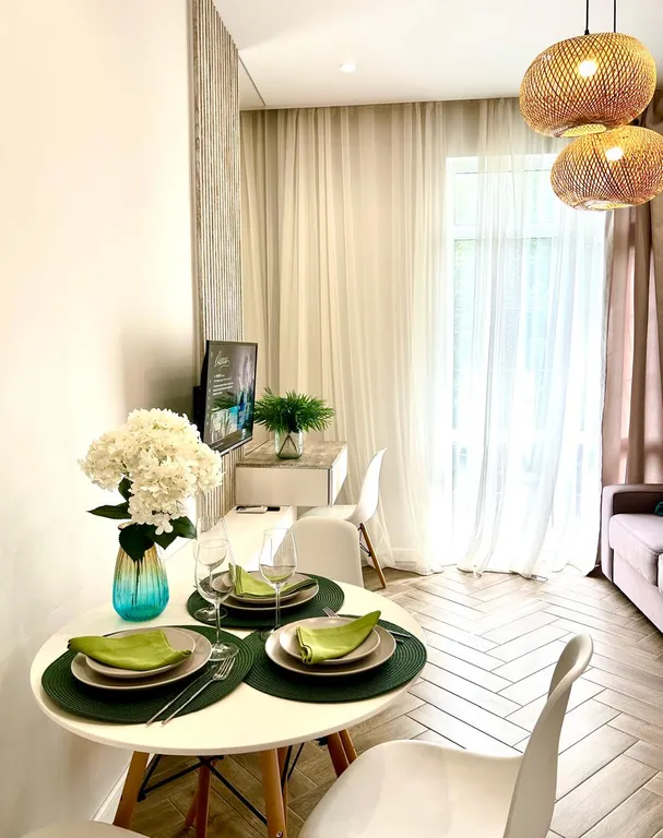 Квартира ЖК Арт Лайт Сити апартаменты у моря с балконом — Сириус