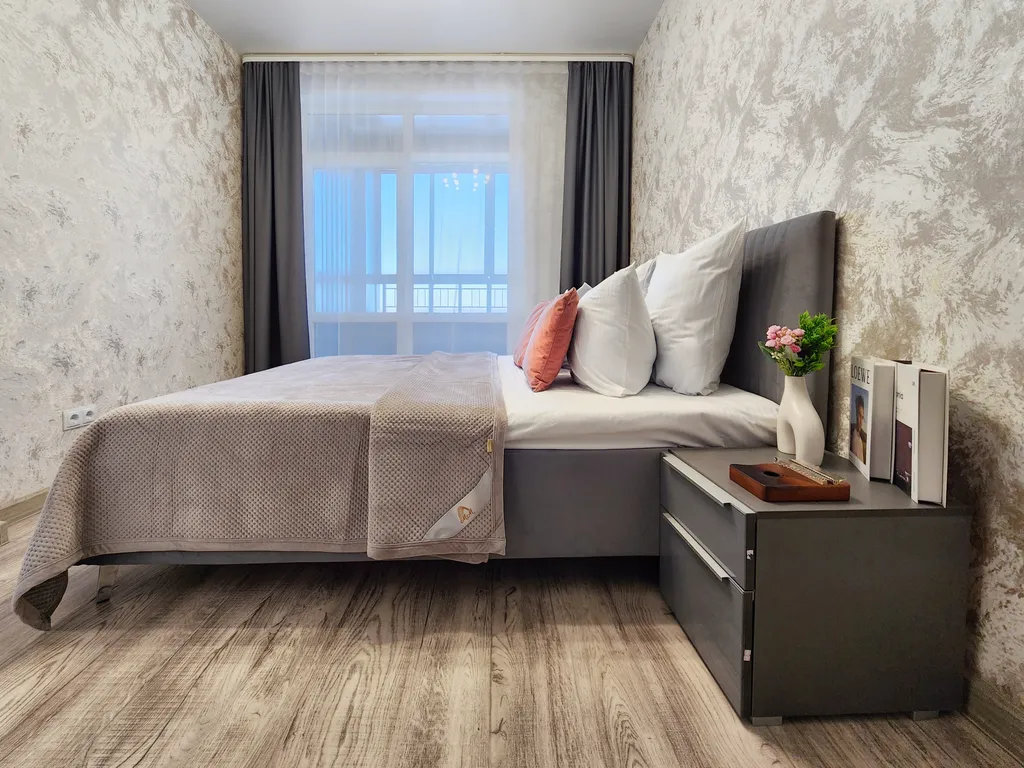 3-комнатная на Взлетке возле ТРЦ Планета