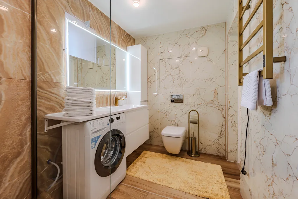 Двухэтажный апартамент с круглогодичным бассейном и залом