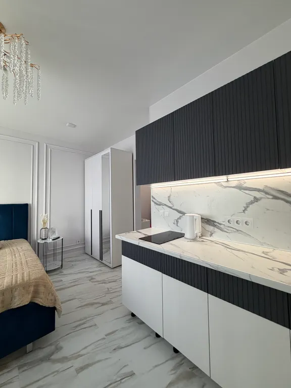 Уютная квартира-студия с шикарным, панорамным видом на город и Китай