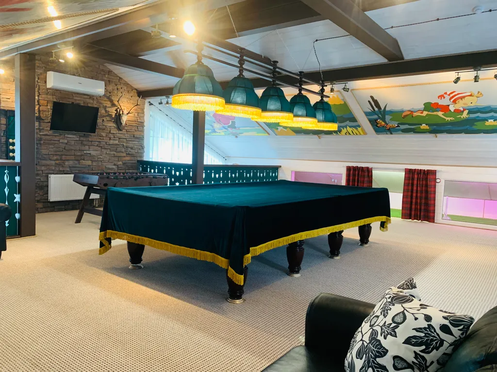 6-комнатный Дом