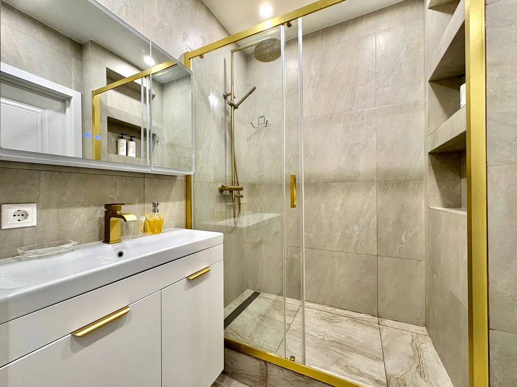 Шикарная новая евротрехкомнатная квартира с парковкой