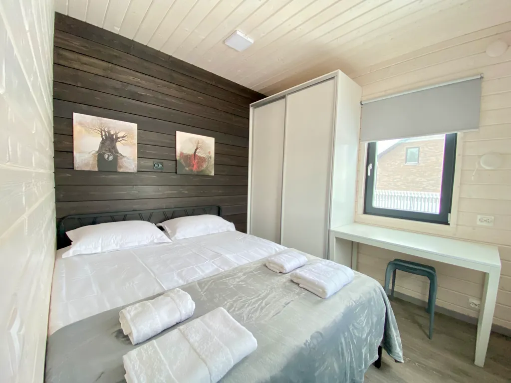 Коттедж Новый комфортабельный дом для отдыха на берегу лесного озера Маролампи — Санкт-Петербург