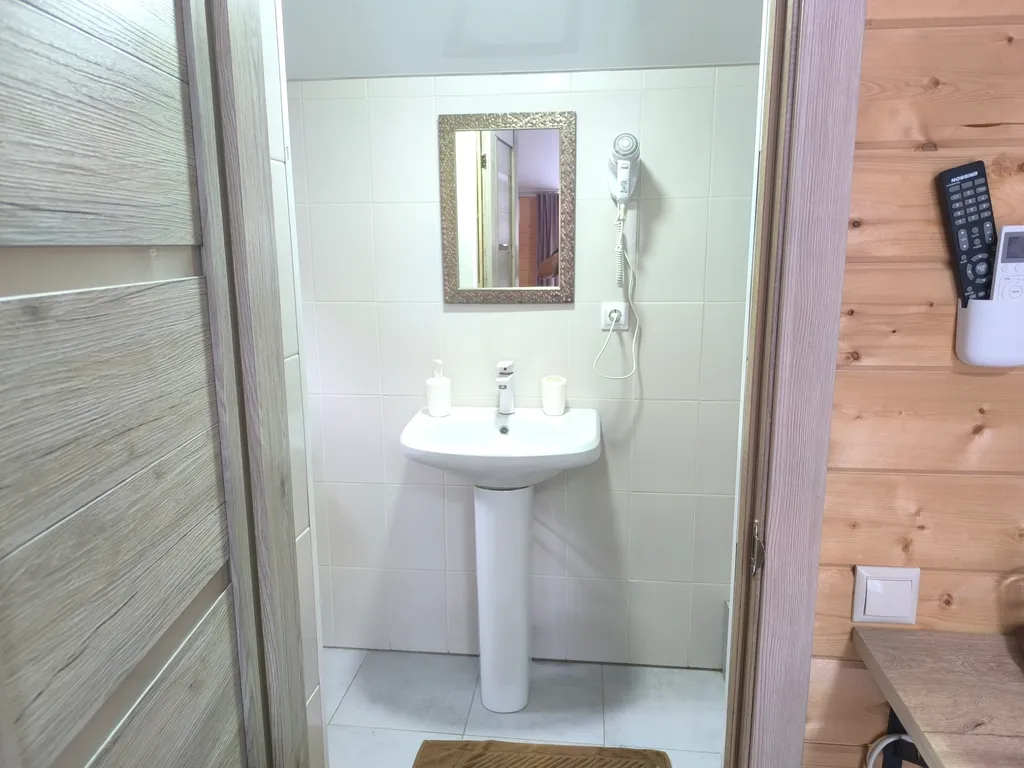 Квартира Комната — Бжид