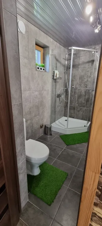 Дом возле ясеня