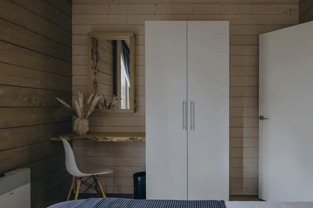 Дом 90m2 — чан, кухня, панорамные окна