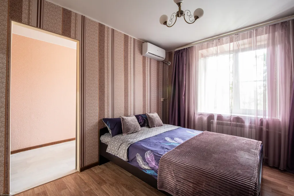 Мини-двухкомнатная квартира в центре города