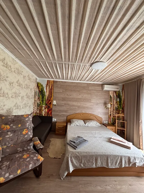 Квартира Семейный двухкомнатный номер с отдельным входом — аренда посуточно в Новомихайловский