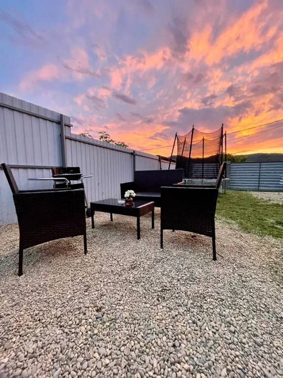 Дом коттедж