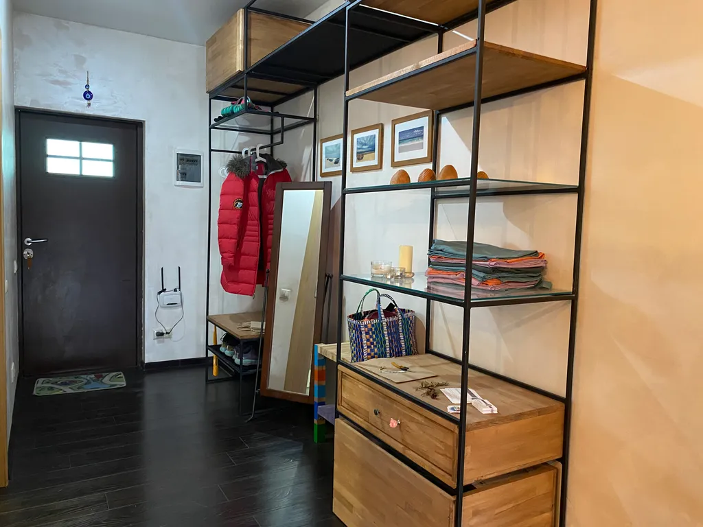 Просторная бохо студия с панорамным видом на горы