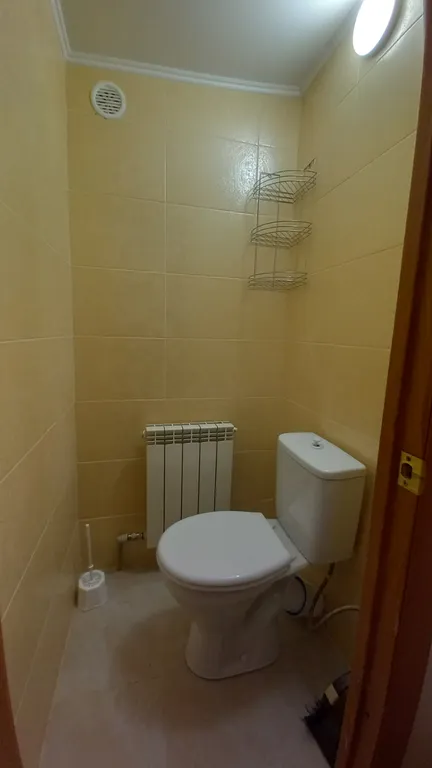 Уютный домик с местом для велосипеда