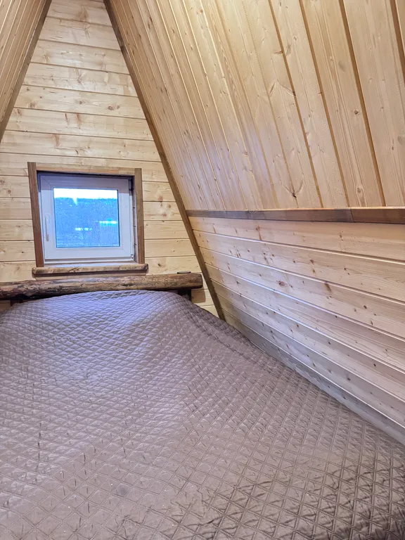 Большой дом с верандой