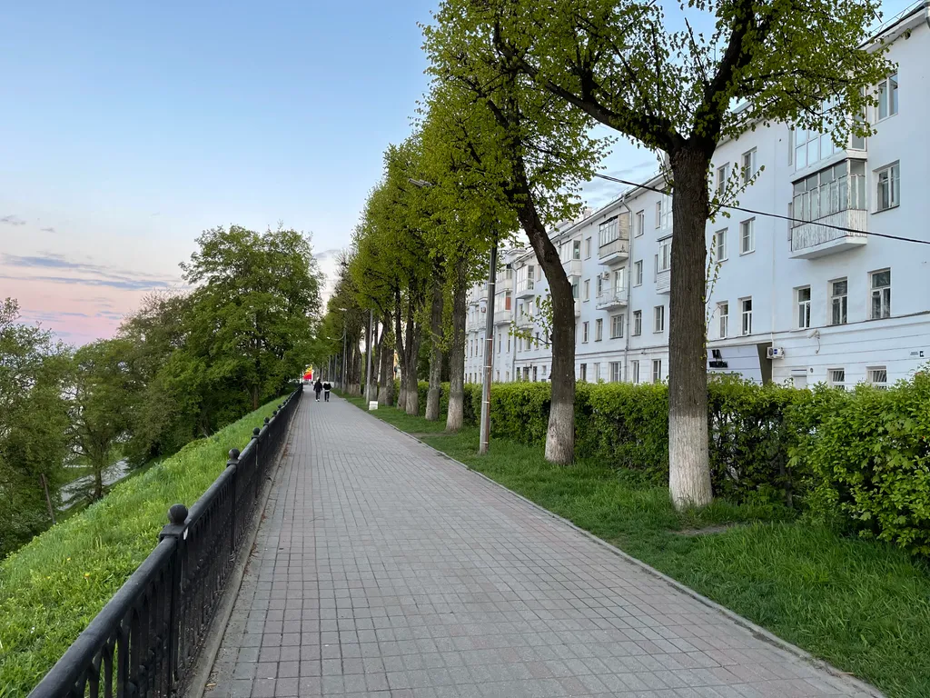 Видовые трёхкомнатные апартаменты на Набережной