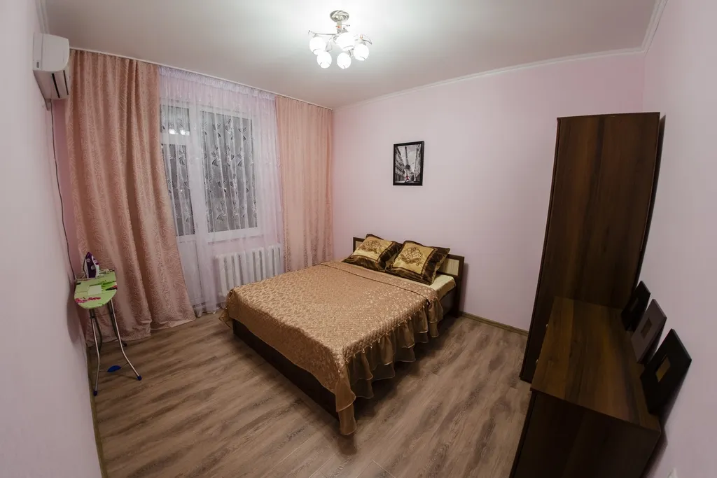 Двухкомнатная квартира рядом с СКК Оренбуржье