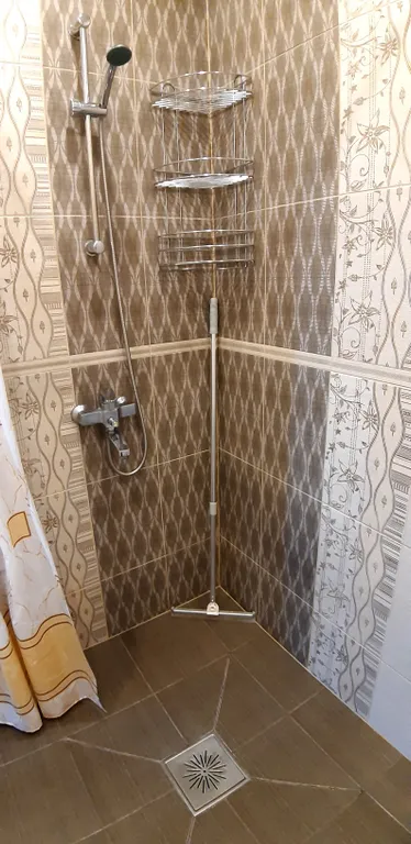 Уютный домик у леса