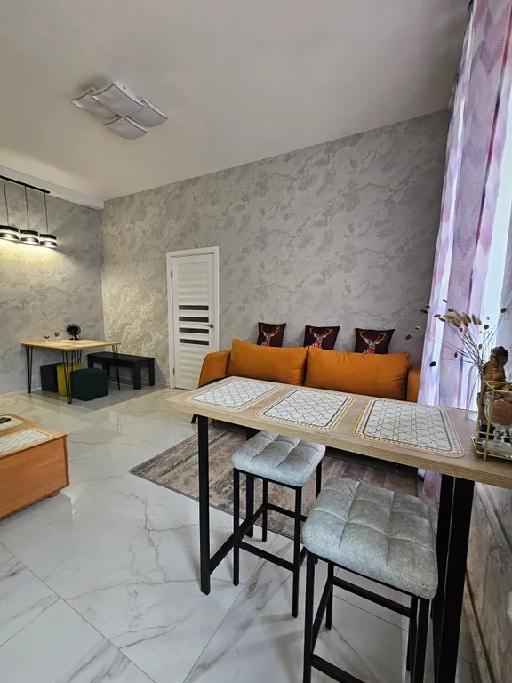 Евродвушка в тихом центре, около парка