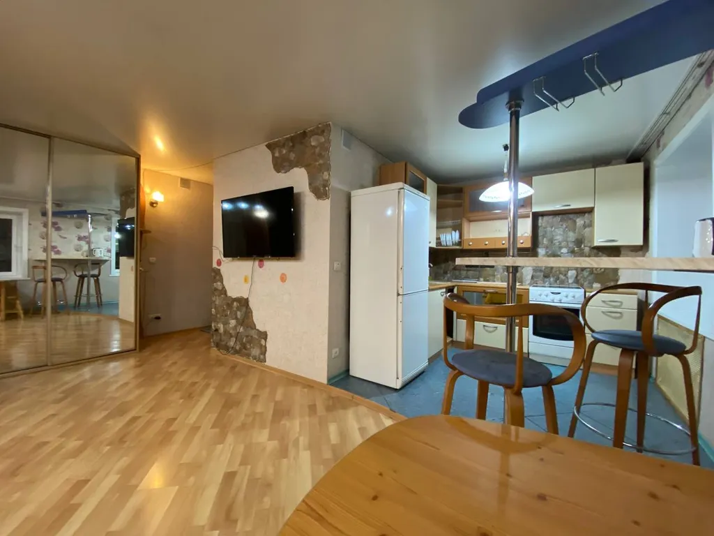 Двухкомнатная квартира рядом с ЖД-вокзалом