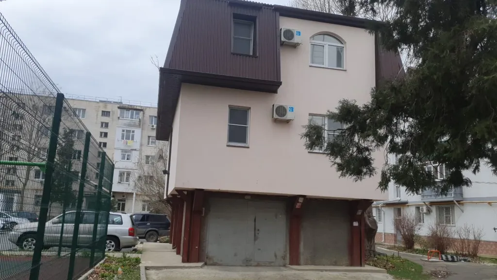 Коттедж Отдельный этаж в частном доме, 2 этаж — Анапа