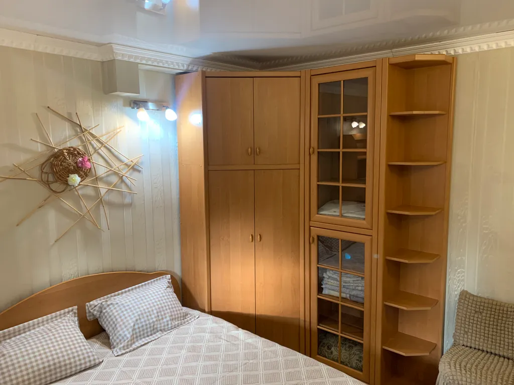 Особняк 207 кв м, элитный городской район, командированным документы