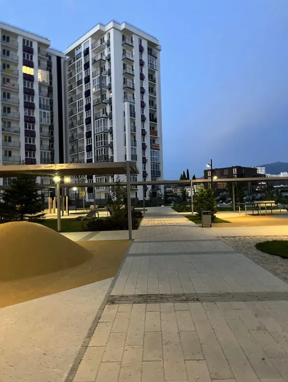 Квартира Апартаменты с видом на горы и детскую площадку — Сочи
