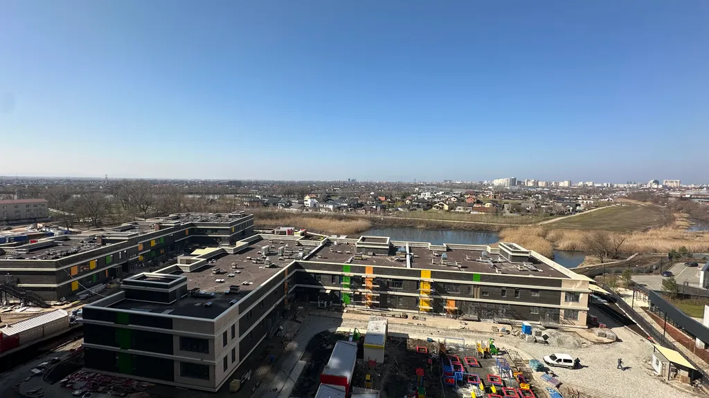 Квартира Квартира Студия с панорамным видом на реку Кубань и на Кавказский хребет — Краснодар