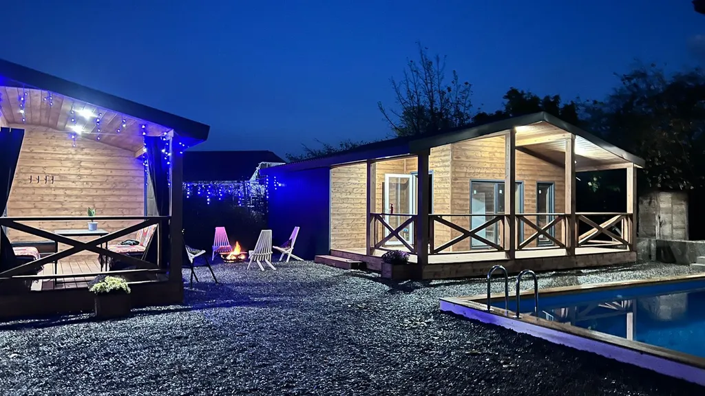 Дом с двумя спальнями и тёплым бассейном