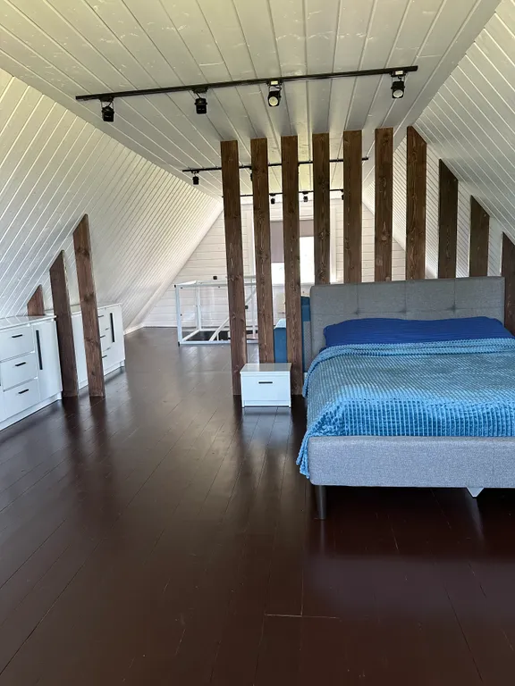 Просторный дом с баней и чаном