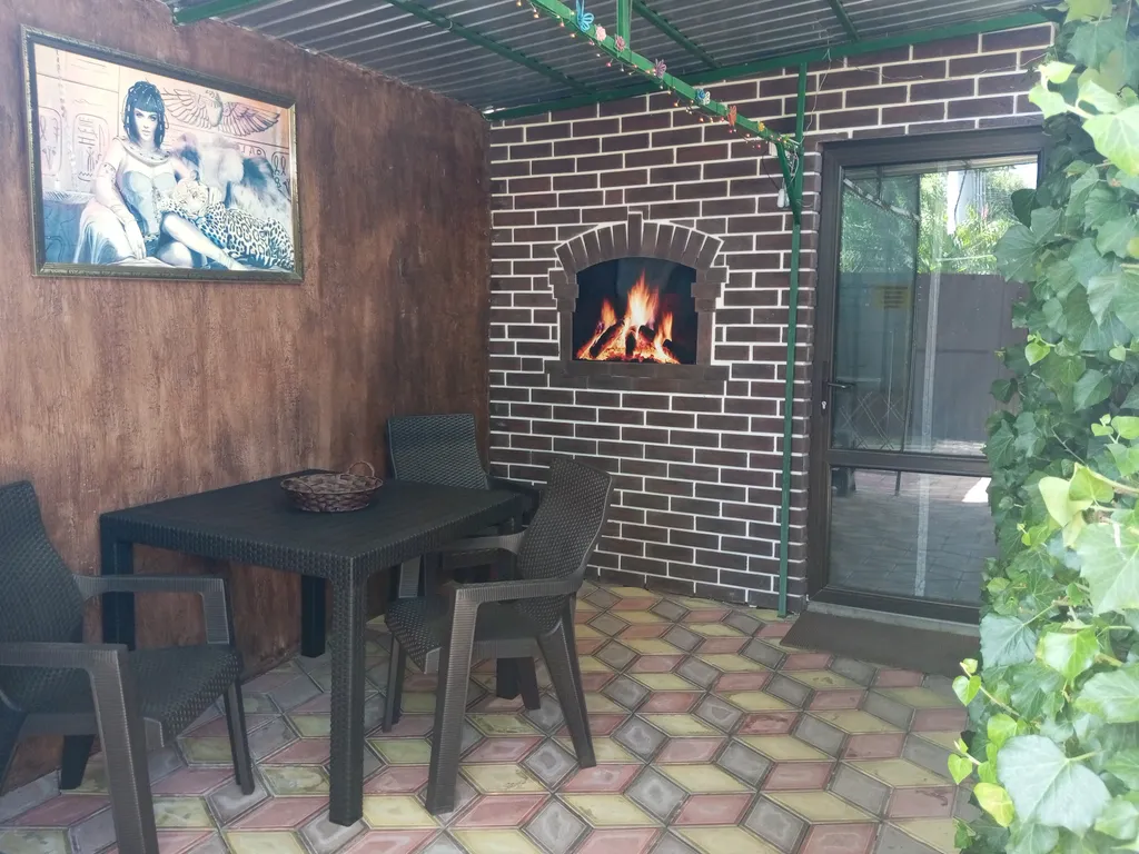 Квартира Лучшее предложение!!! Комфортный домик ( студия) с беседкой для отдыха — Лабинск