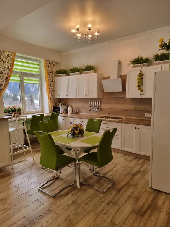 Квартира Уютные апартаменты с панорамным видом на горы в центре — аренда посуточно в Домбай