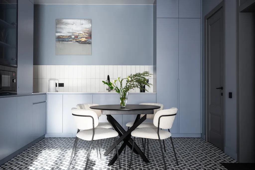 Просторная студия на набережной