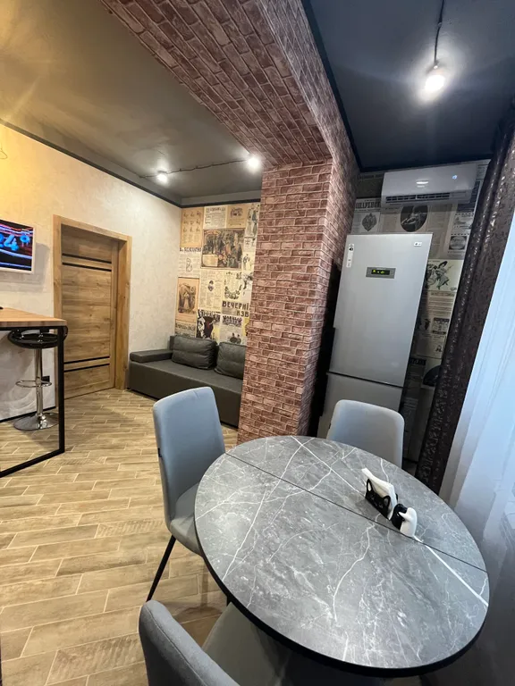 Новая 2-х комнатная квартира с дизайнерским ремонтом в стиле лофт