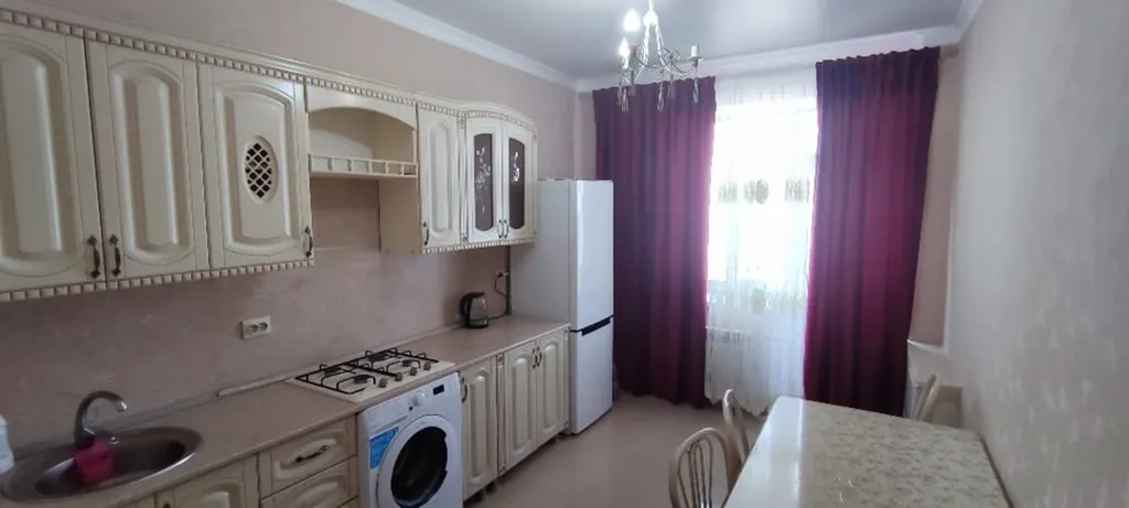 Квартира Квартира Анти-Отель на 4чел. 2комн.кв. 6этаж, код-106 — Махачкала