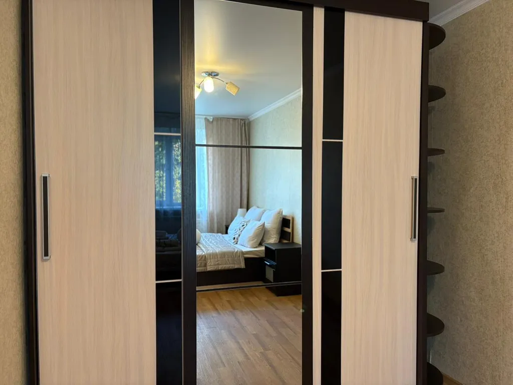 2-я квартира возле Дворца спорта