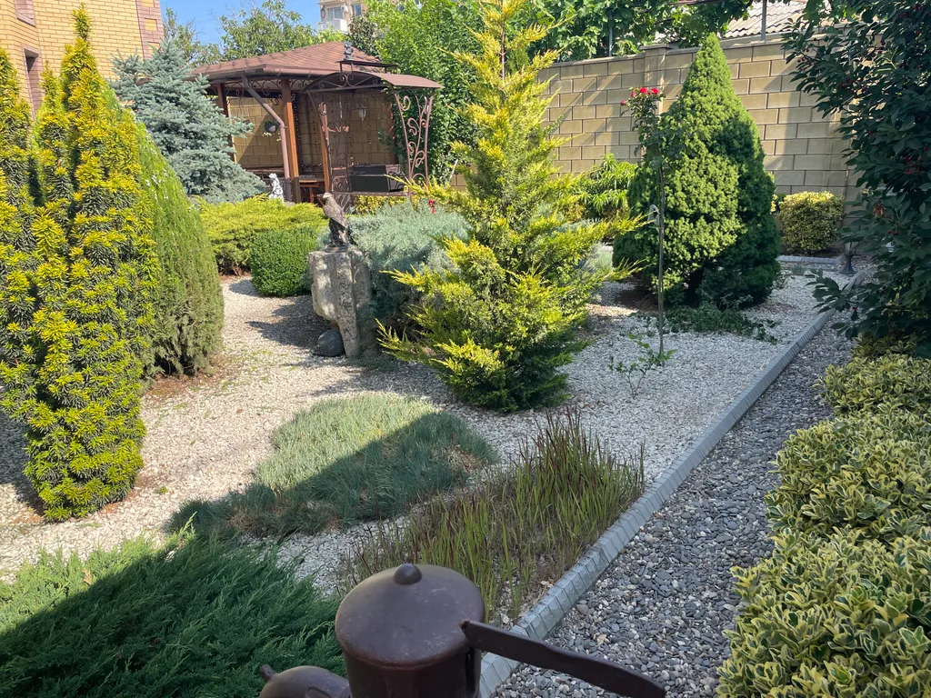 Апартаменты свой сад и парковка