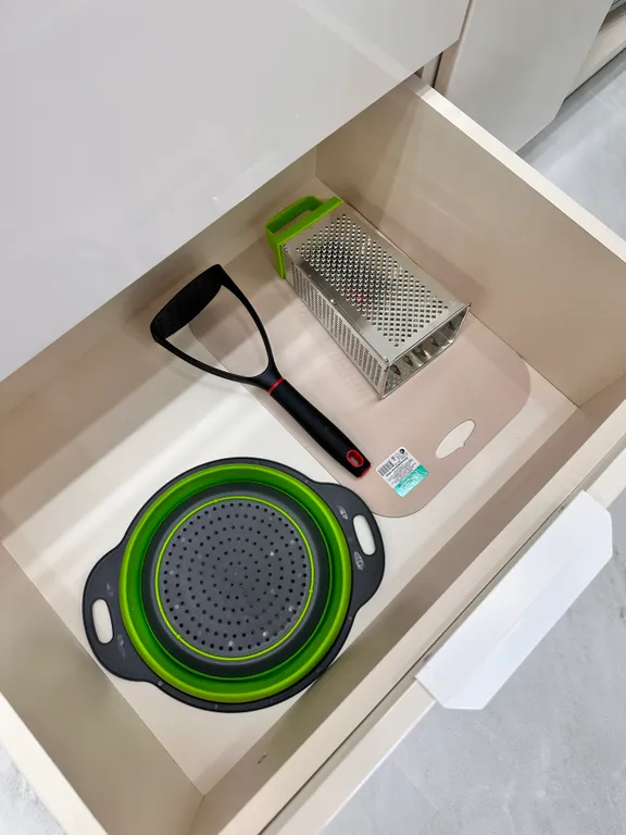 Студия на набережной с видом на Волгу